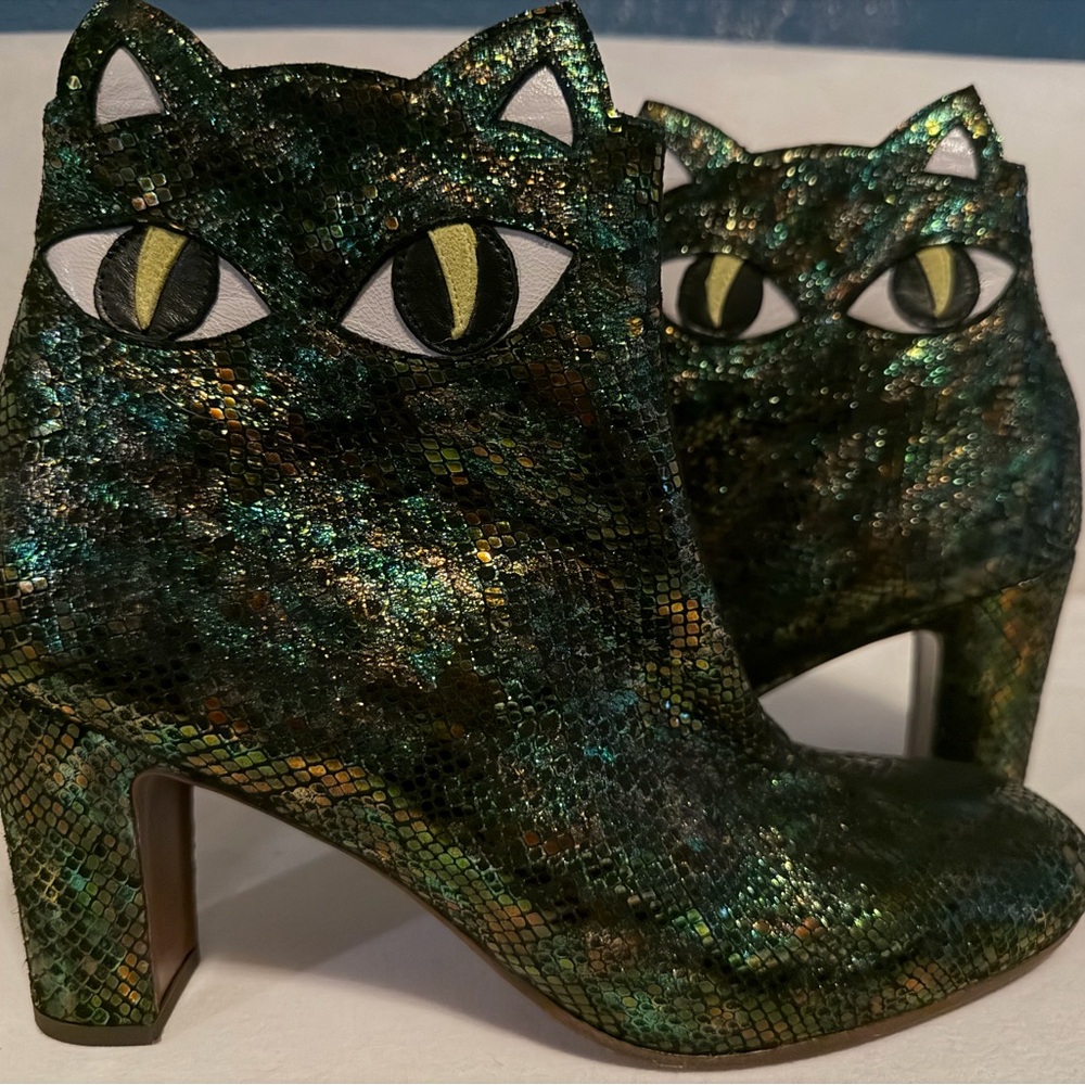 Chie Mihara Multicolor Cat-Eye Ankle Boots